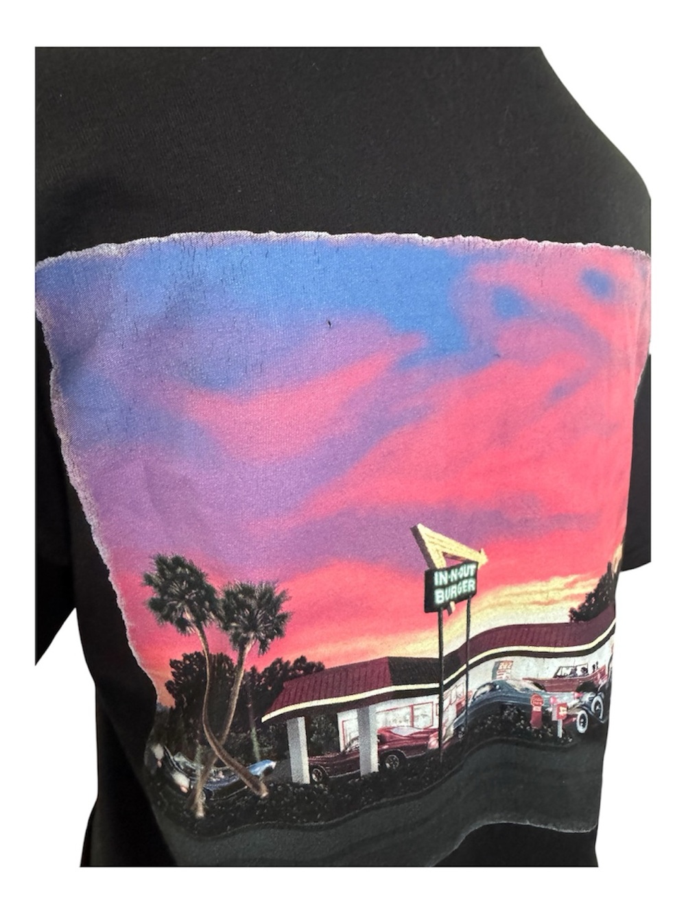 In-N-Out Burger Mike Rider 2020 California Sunset Cropped Tee Size M - Picture 5 of 9
